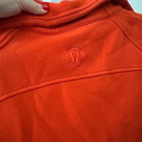 Lululemon Scuba Half Zip - Picture 6 of 9